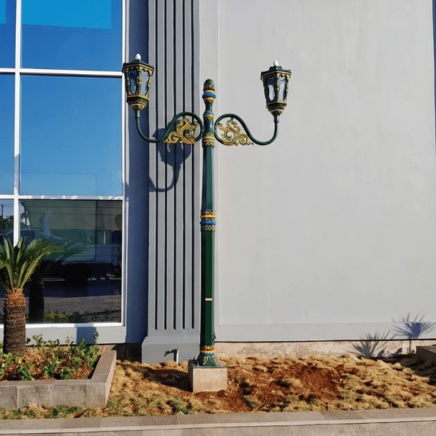 Tiang Lampu Dekoratif